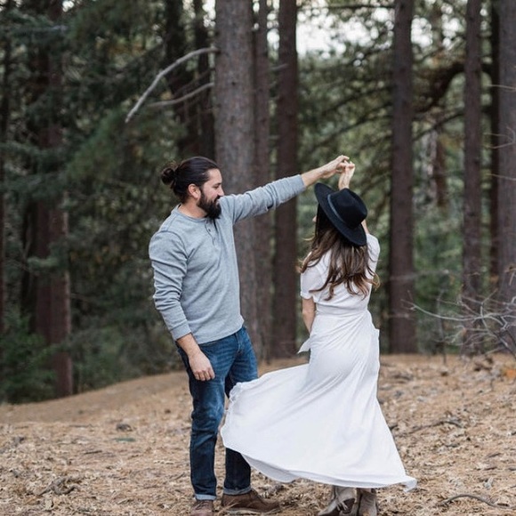 Revolve white maxi dress jetset diaries size small - Picture 4 of 5